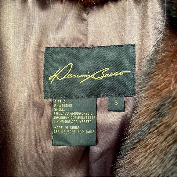 NWOT Faux Fur Coat - Picture 6 of 8